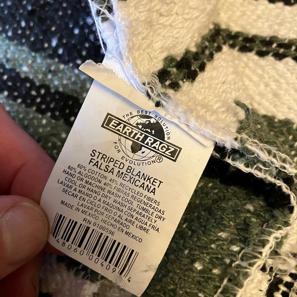 Mexican blanket from Earth Ragz cotton & recycled fibers grays & white 50 x 72” - Picture 7 of 8